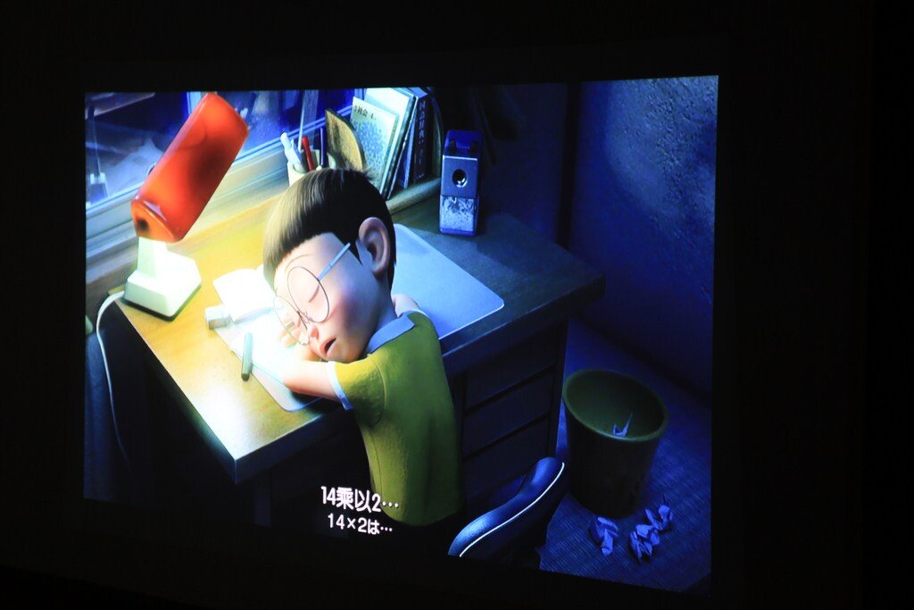 极米Z4极光，让巨幕影院走进客厅