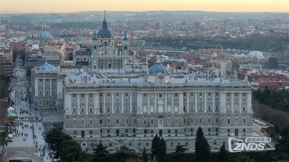 国际知名影音品牌XTREAMER卓典4K卫星硬盘