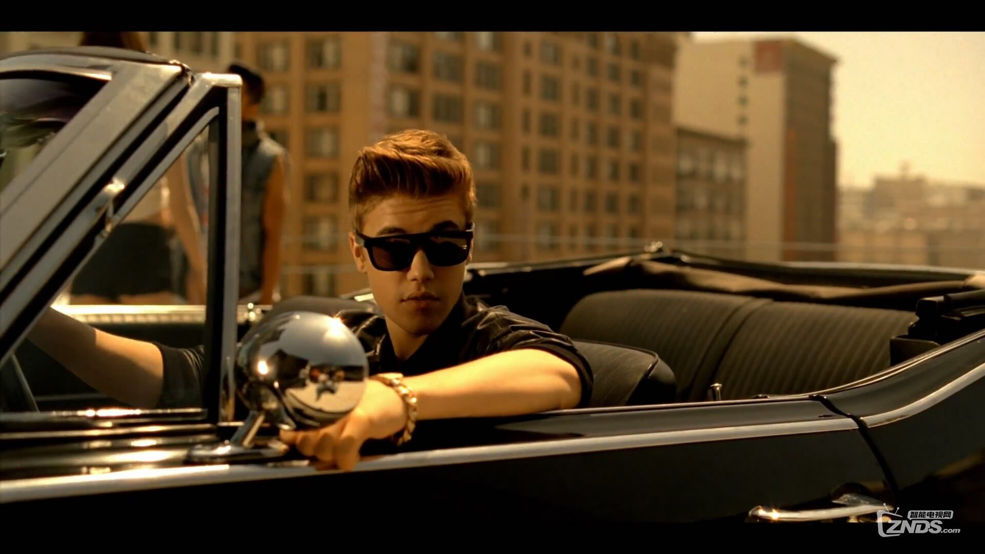 [高清MV]Justin Bieber-Boyfriend 2012[1080P\/