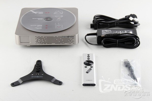 测极米Z4极光无屏电视:音响效果出色 亮度制约