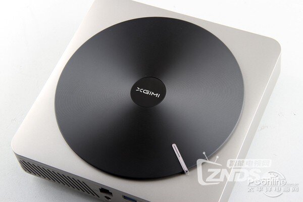 测极米Z4极光无屏电视:音响效果出色 亮度制约