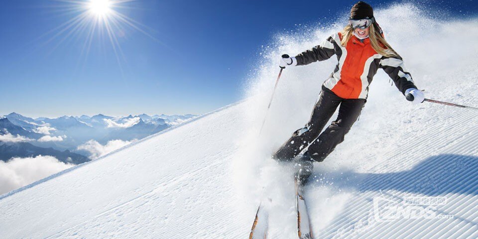 VR全景视频:美女极速滑雪_VR视频下载