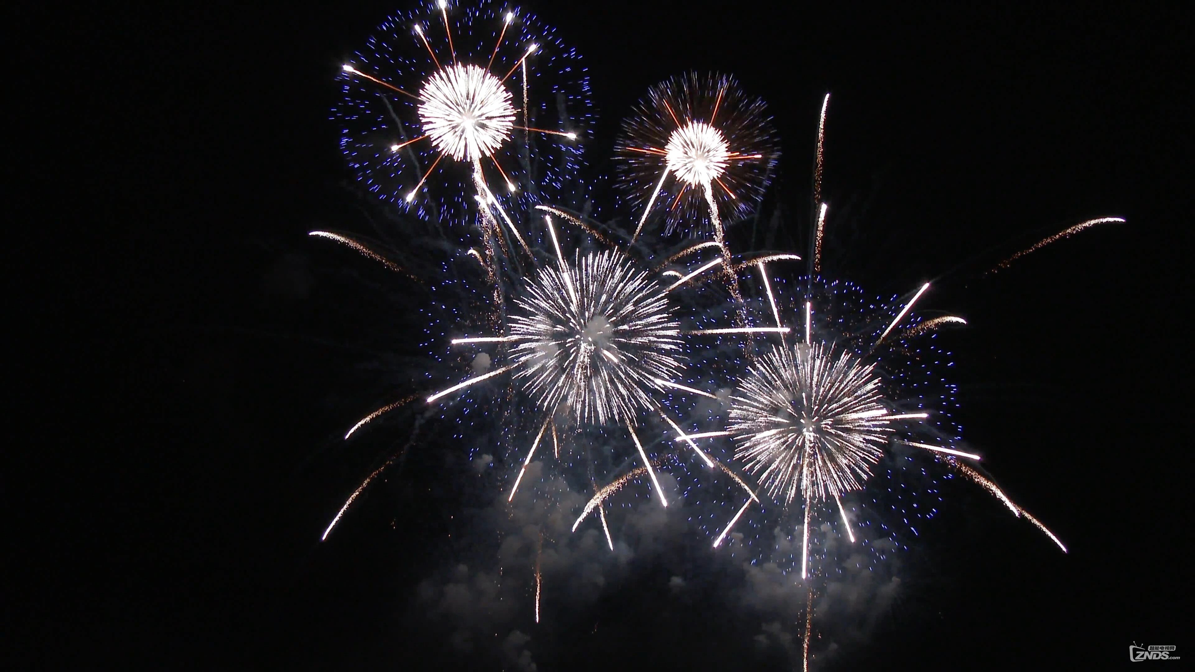 [4K高清]日本大型烟火表演[2160P\/MP4\/2.25G