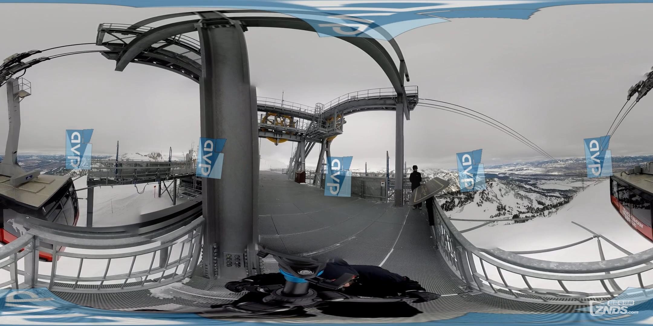 【360度VR全景视频】从缆车俯瞰雪山之巅_V