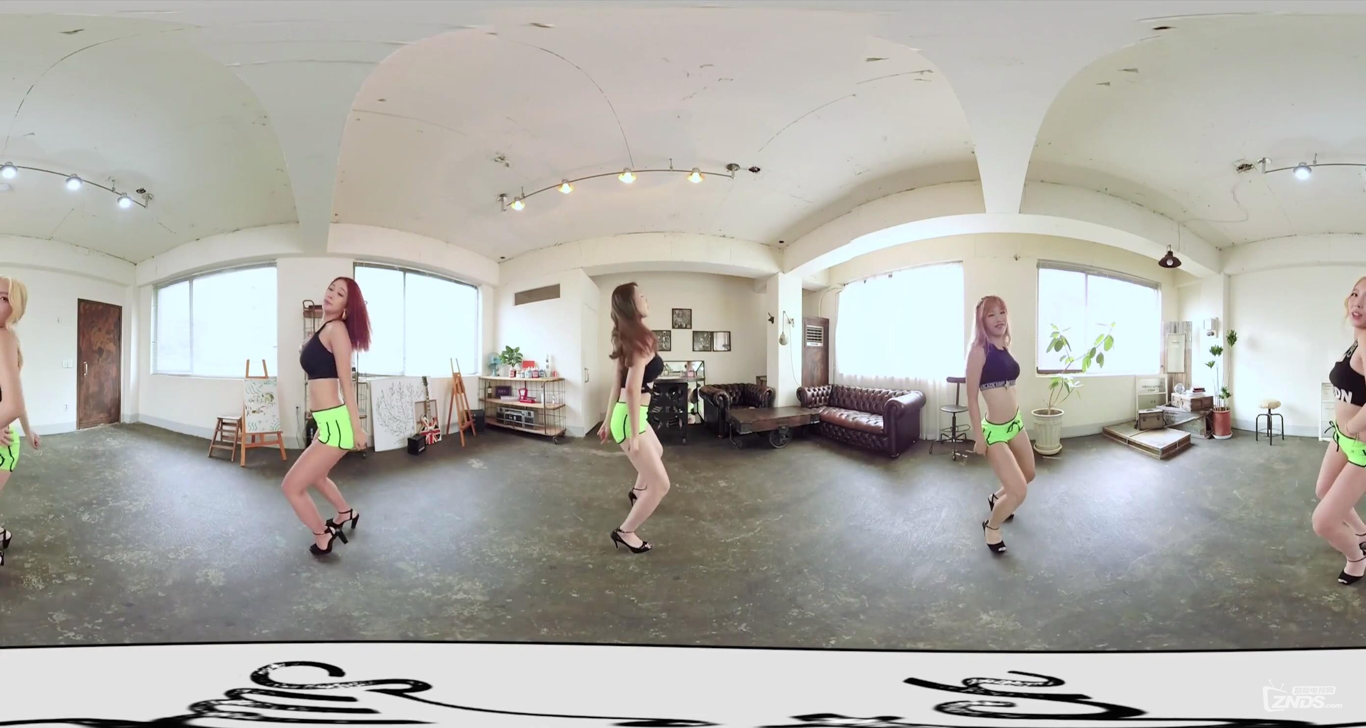 【360度VR全景视频】性感女团Switch《Bikin
