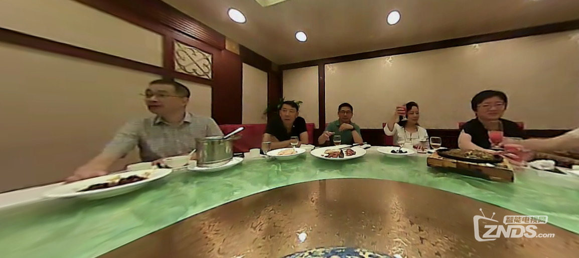 全景肉兔:市三79(2)同学聚视频_VR资源下载散养视频视频图片