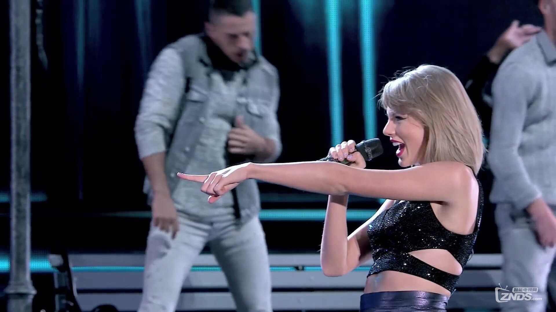 美国高清mvtaylorswiftnewromantics2016bluray