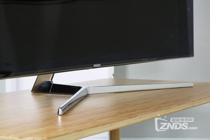 王牌大对诀--索尼Z9D和三星KS9800电视对比