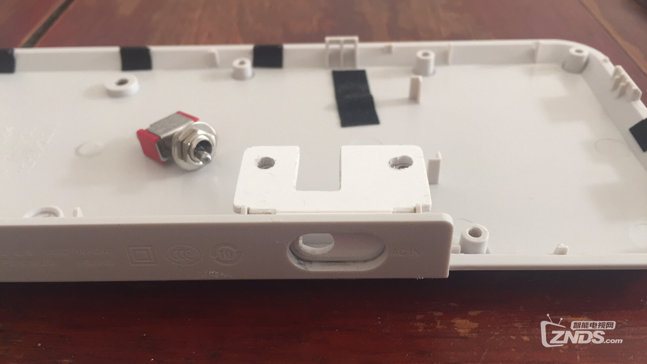 太湖亮哥改装小米网络音响电池供电_小米电视