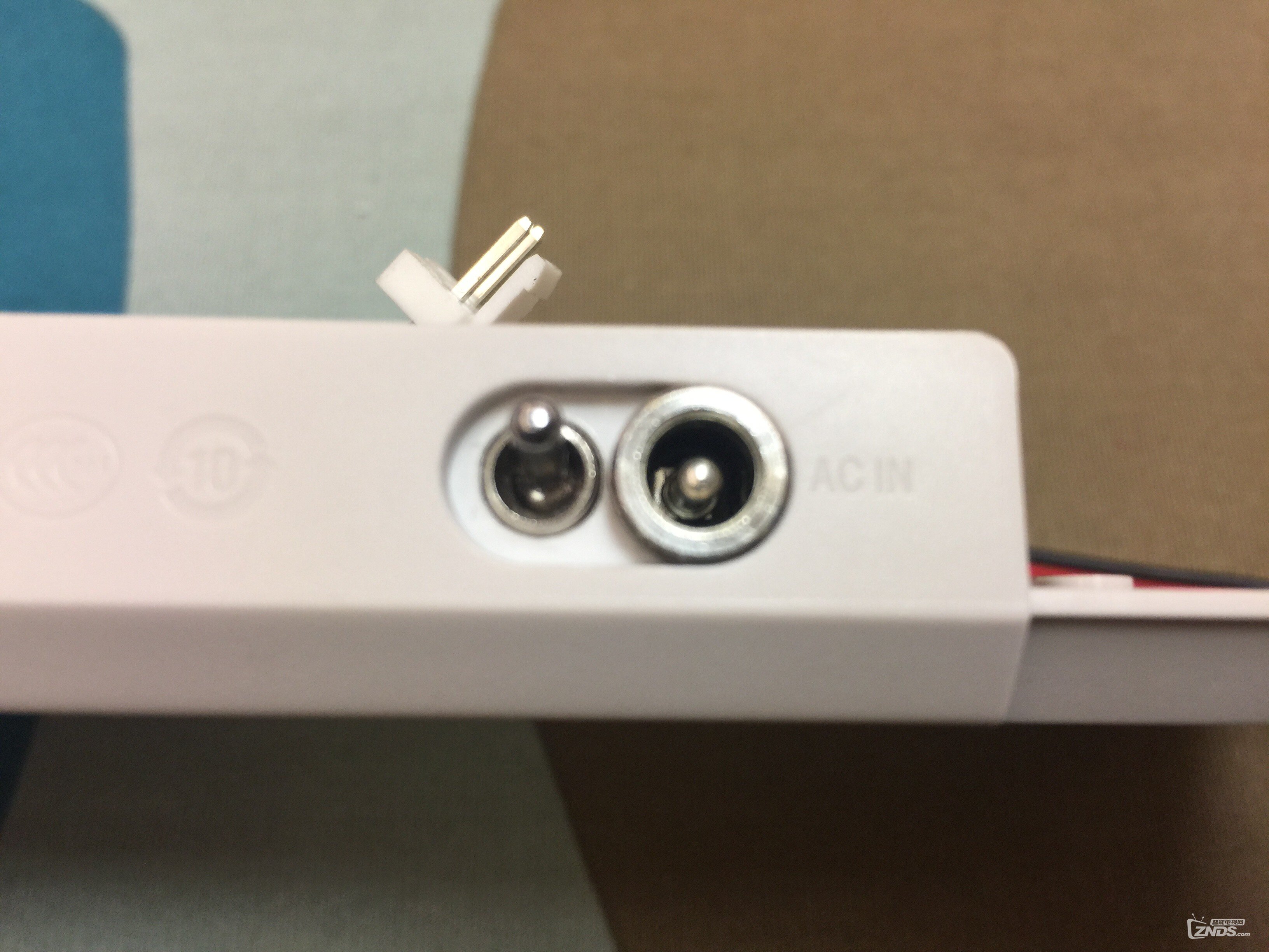 太湖亮哥改装小米网络音响电池供电_小米电视