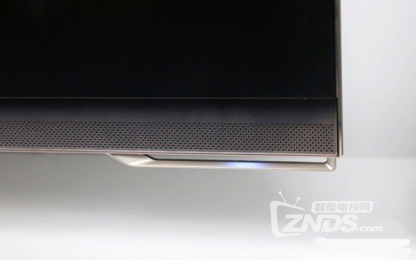 又一款看球神器 海信55吋NU8800U璀璨电视测