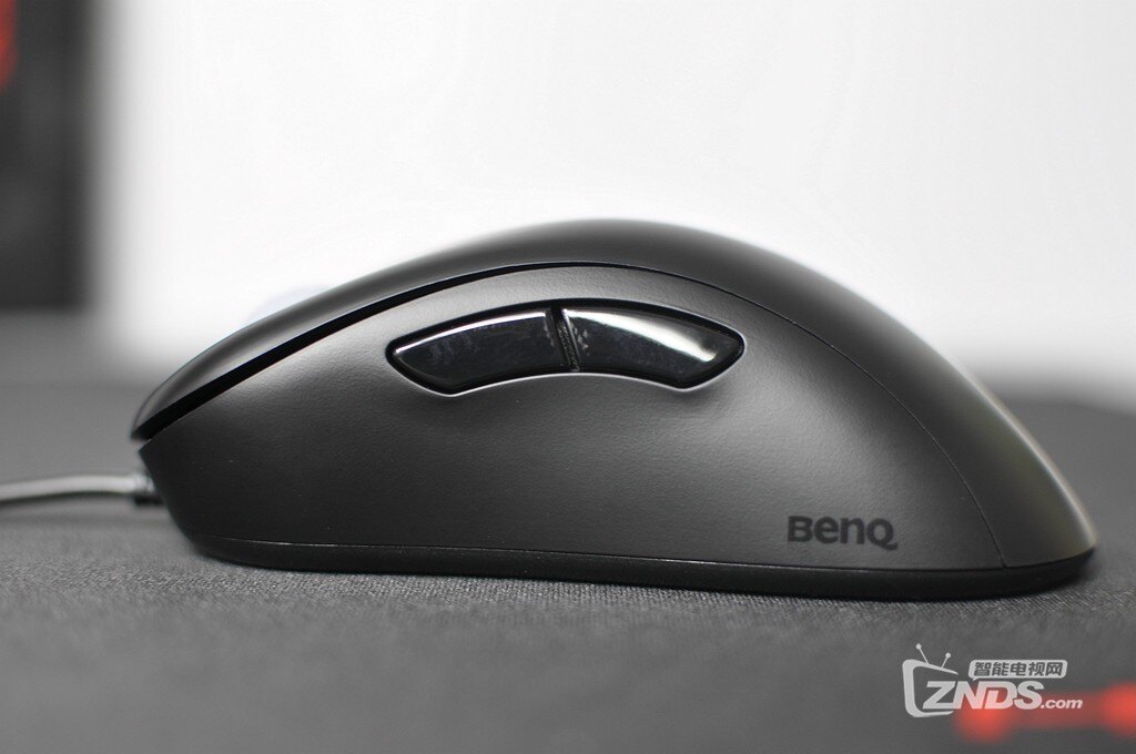 纯粹手感宁缺毋滥!卓威EC2-A游戏鼠标评测_硬
