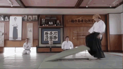 1,表情包之王的沙雕神剧分分钟让你笑出猪叫声!