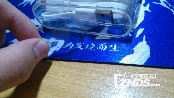 【小米电源开箱】妈妈再也不用担心我上课玩手机没电了！