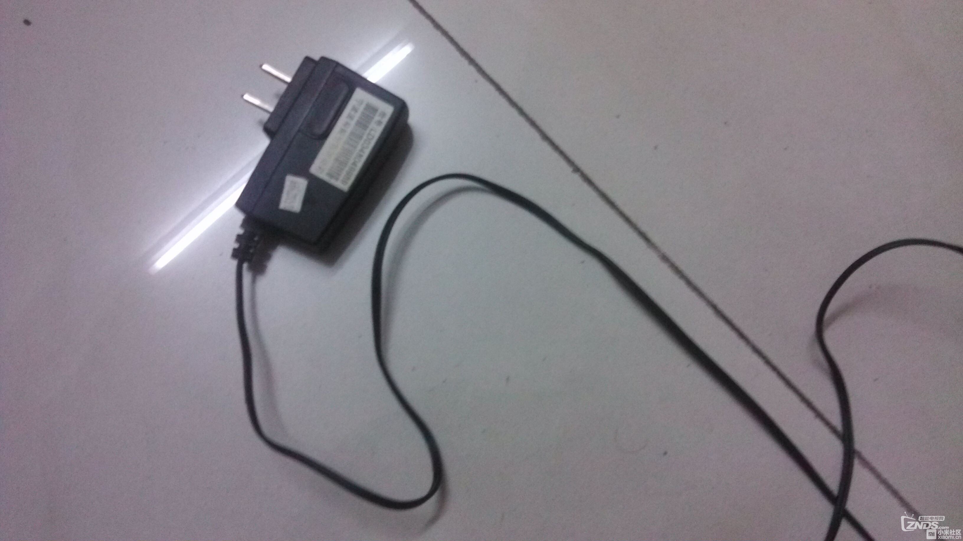 教大家简单几步制作盒子实用散热器！