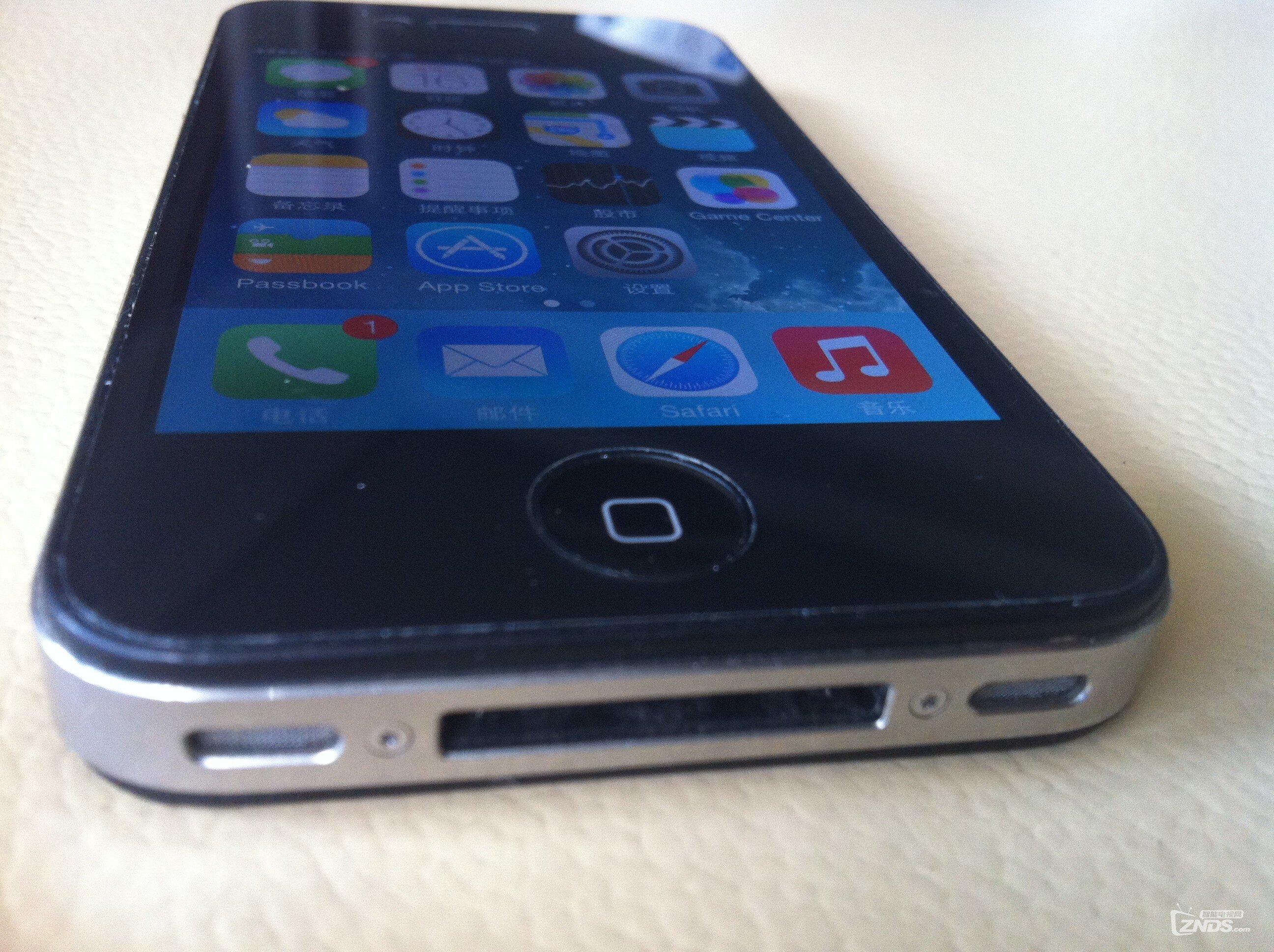 出三台 iphone4，价格实在。