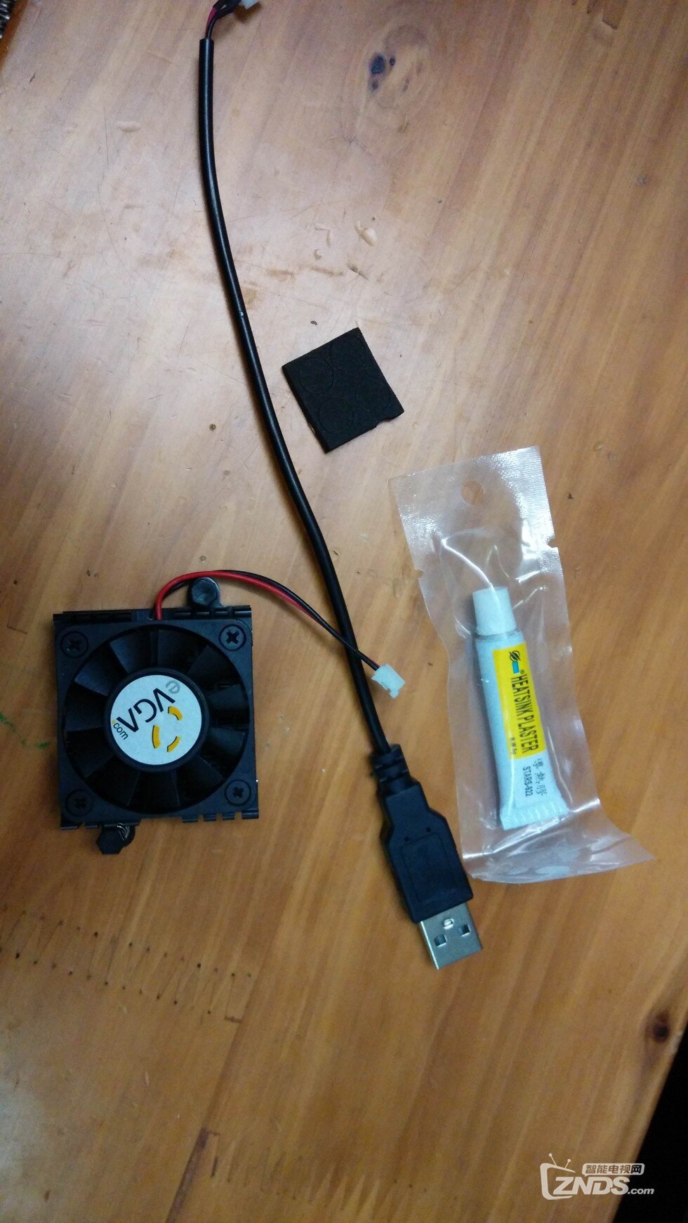 天猫魔盒1S发热太大有木有，看我最美观最省心的散热方案...