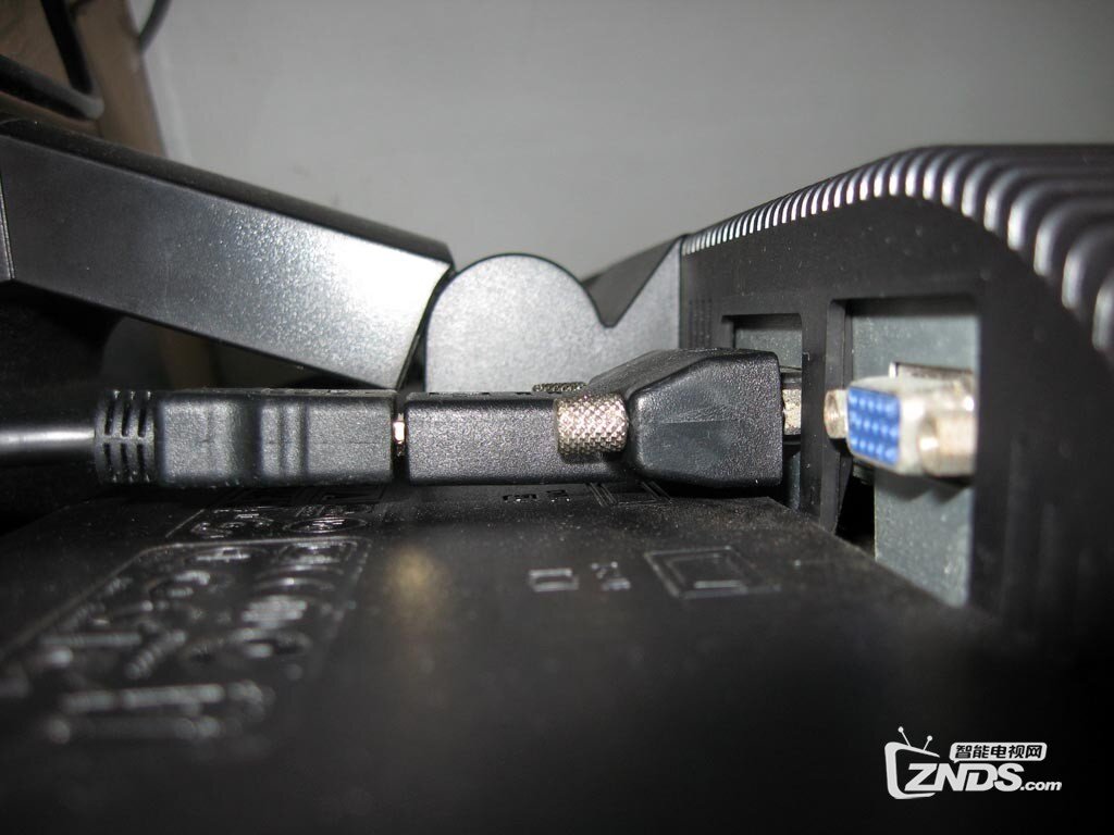 PPBOX 1S 用HDMI转DVI 完美实现 “盒子+显示器+音箱【看大片】
