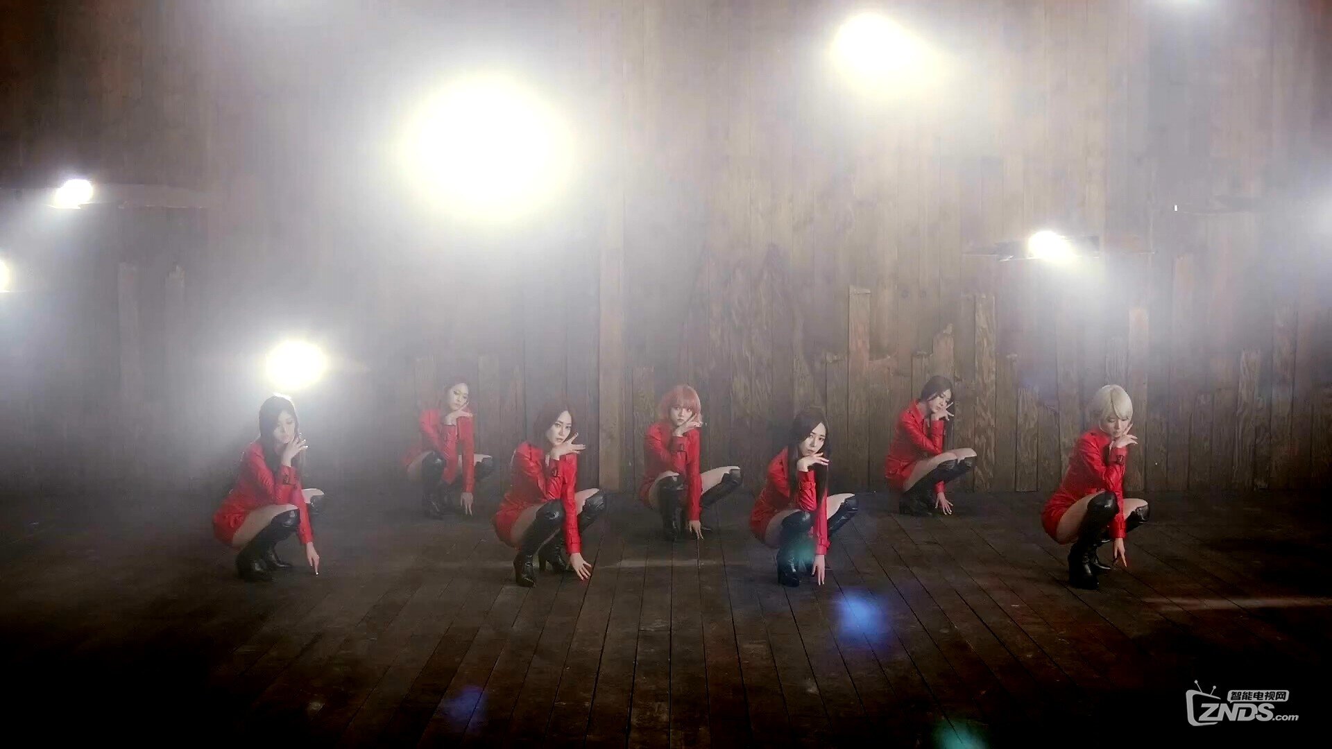 AOA〈Like a Cat〉官方中字.mp4_snapshot_00.29_[2015.01.28_20.44.45].jpg