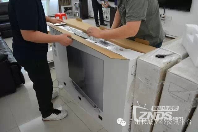 广州第一台大麦电视机真机开箱图!