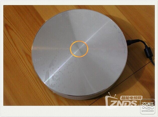 把客厅装扮成电影院，坚果G1智能微型投影仪开箱小分享