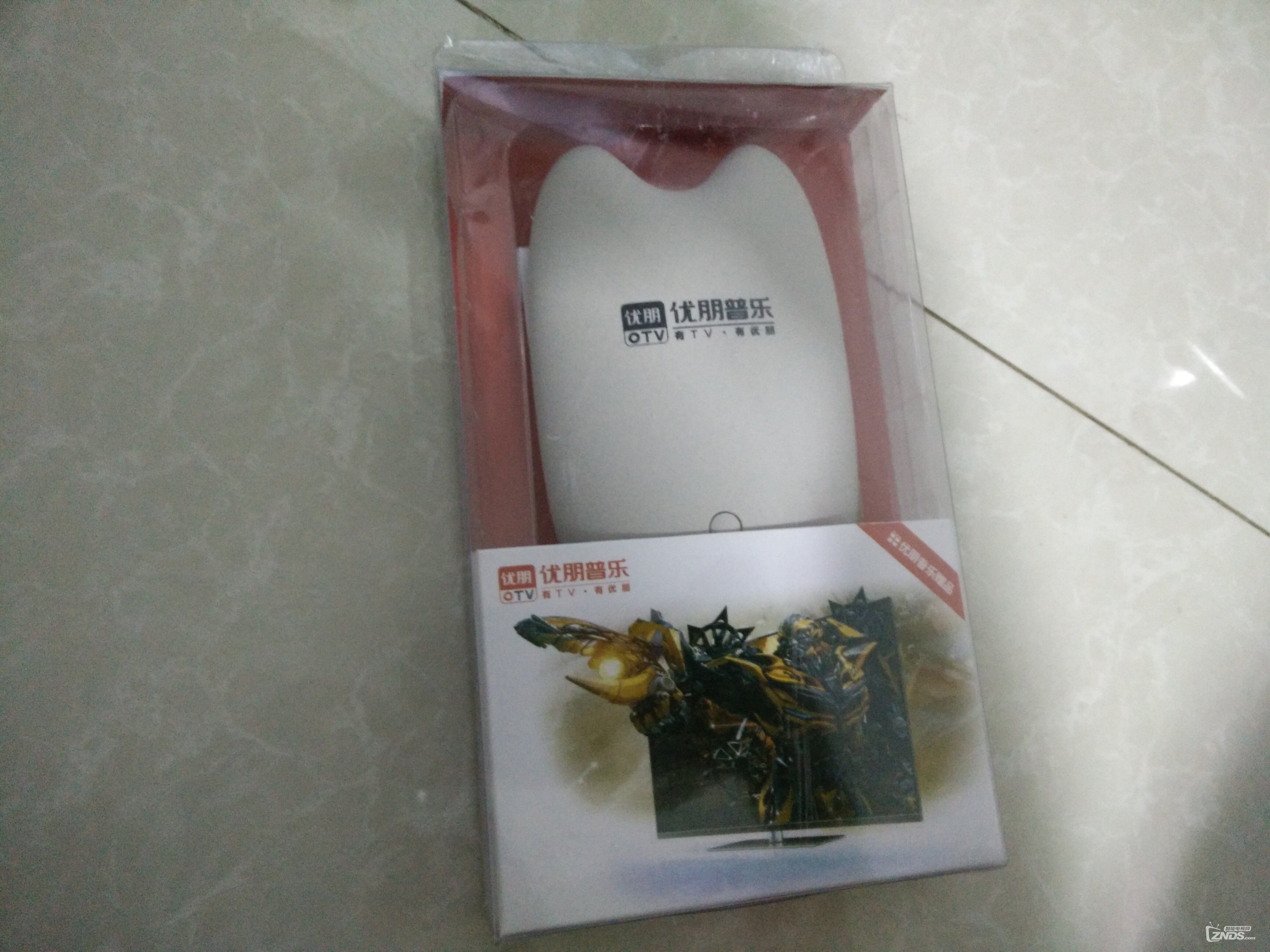 泰捷20s和优朋移动电源