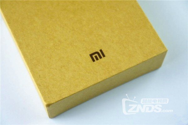 小米手环光感版开箱 心率手环售价99元