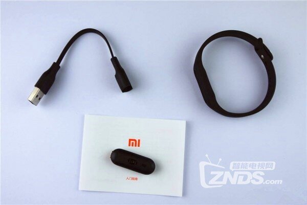 小米手环光感版开箱 心率手环售价99元