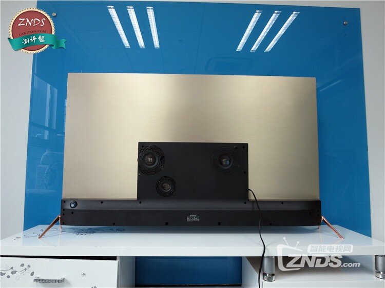 暴风超体电视与PPTV-55T智能电视对比分析