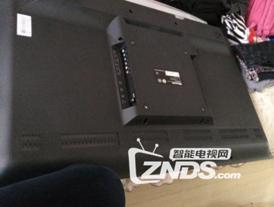 飙歌达人无线K歌设备连接海信 LED40EC191D电视机实现家庭K歌