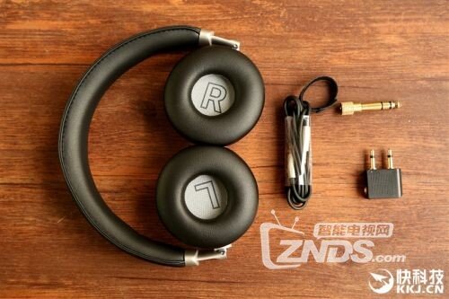 魅族头戴式耳机HD50 音质上乘、佩戴舒适颜值又高