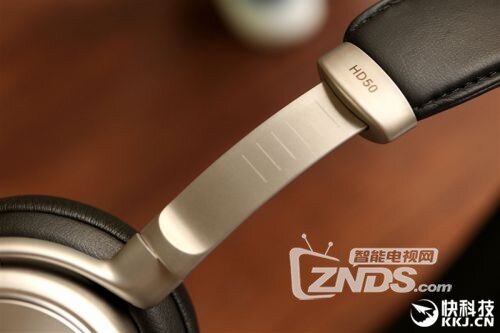魅族头戴式耳机HD50 音质上乘、佩戴舒适颜值又高