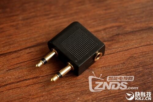 魅族头戴式耳机HD50 音质上乘、佩戴舒适颜值又高