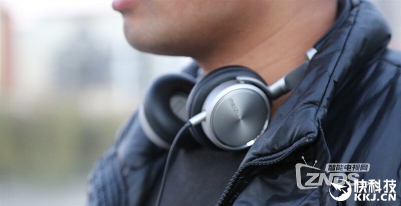 魅族头戴式耳机HD50 音质上乘、佩戴舒适颜值又高