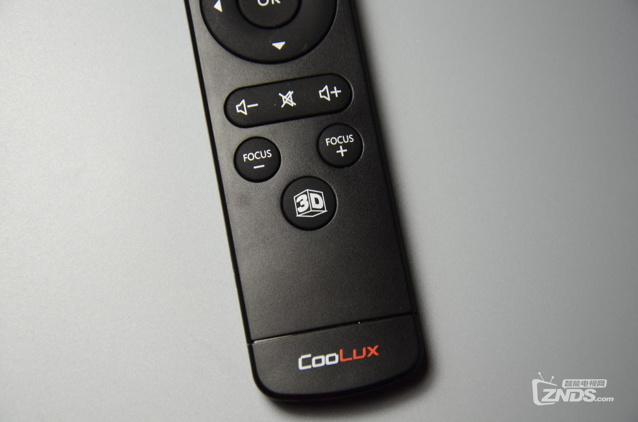 200吋无屏电视 酷乐视x6评测开机篇(一)