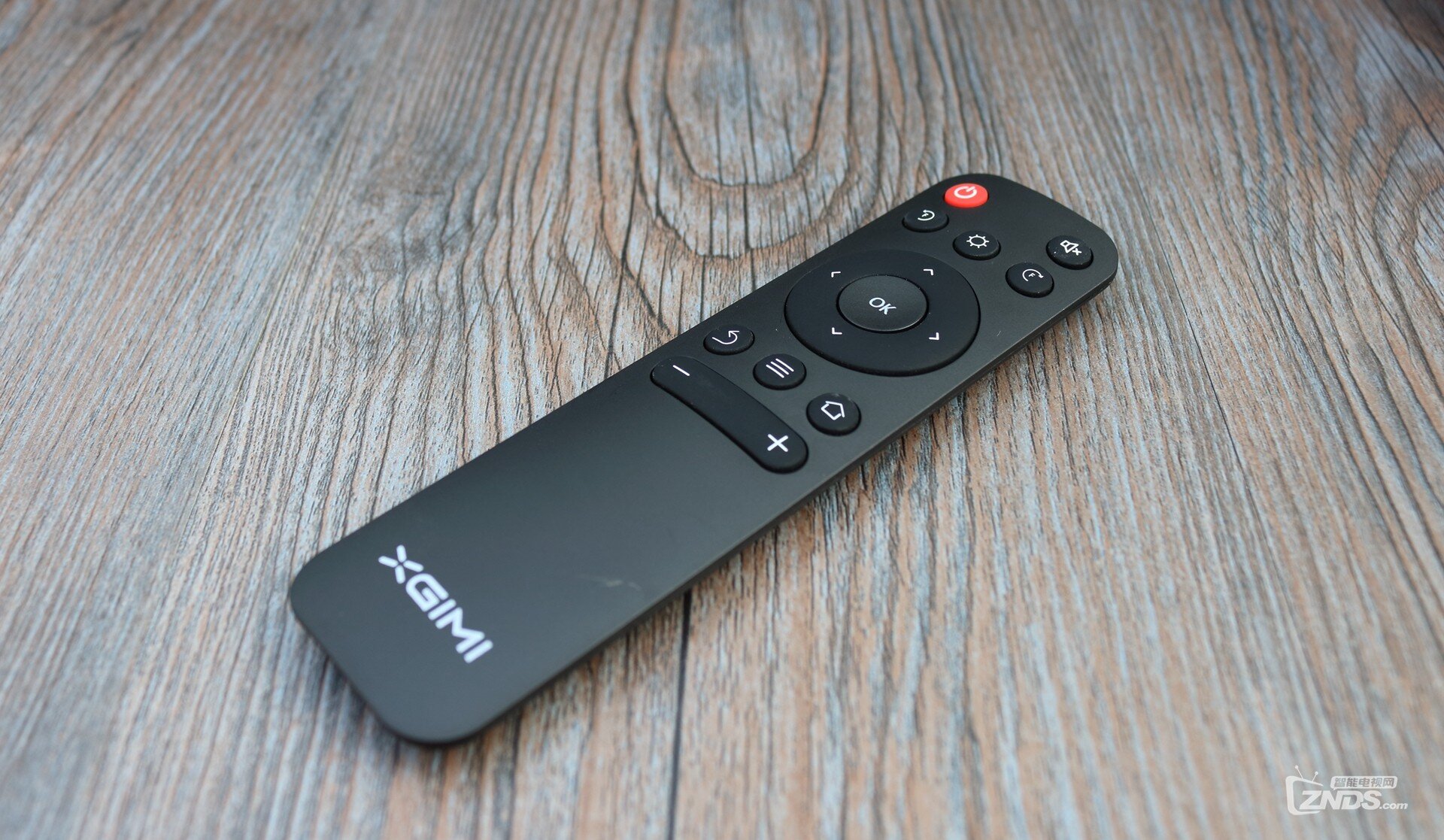 极米 Z4X ——尽享视听交融的盛宴