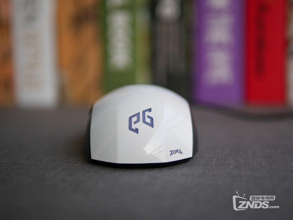 异极（Epicgear）魔拉ZORA职业电竞游戏鼠标白色版开箱新固...
