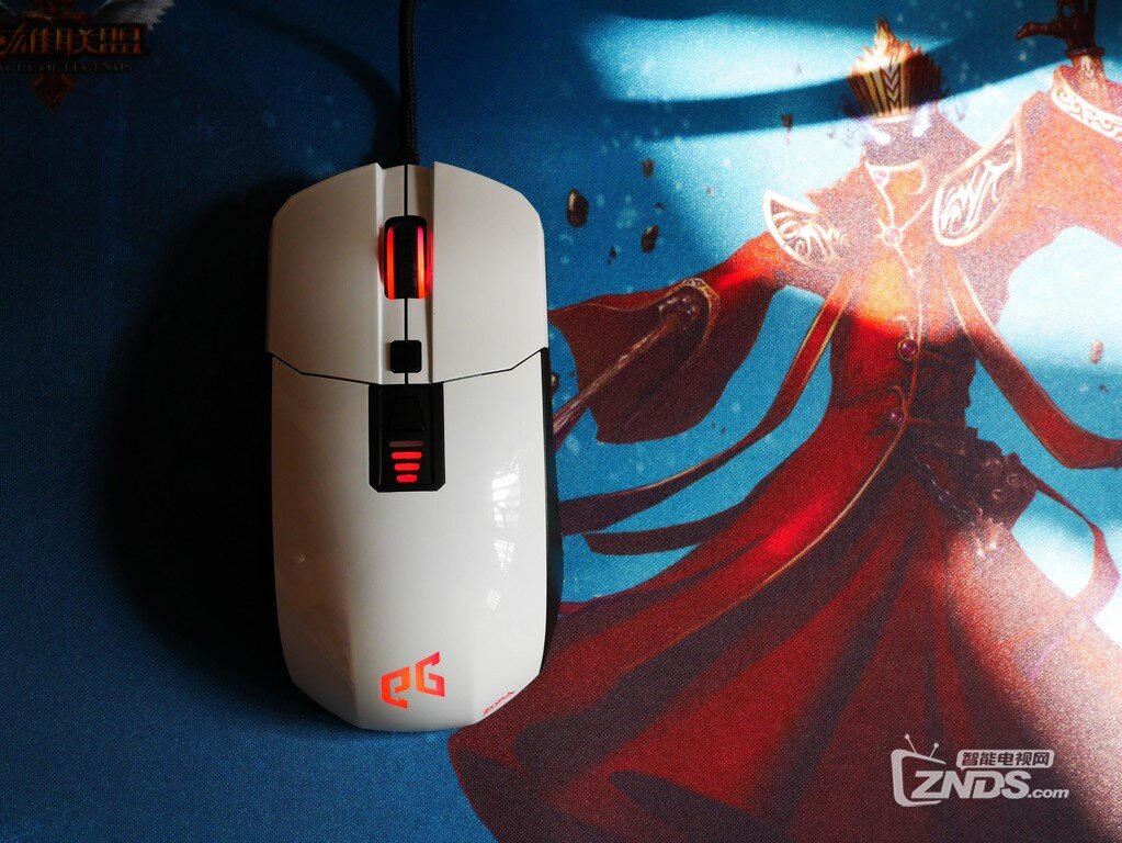 异极（Epicgear）魔拉ZORA职业电竞游戏鼠标白色版开箱新固...