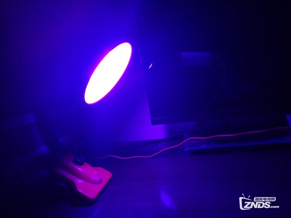 多彩浪漫的智能灯泡——AddLight智能蘑菇灯测评