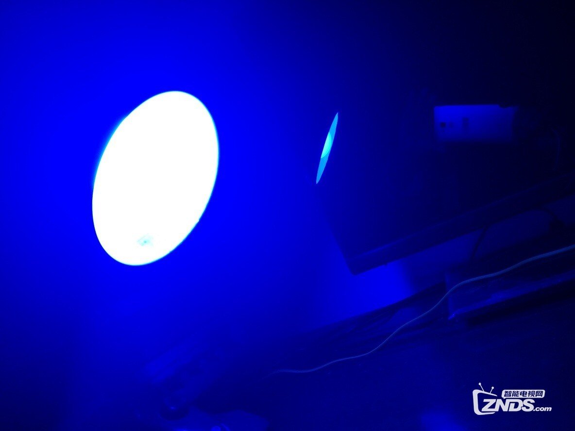 多彩浪漫的智能灯泡——AddLight智能蘑菇灯测评