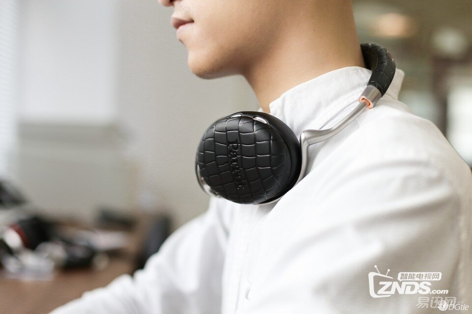 智能耳机有多智能？ Parrot Zik 3.0无线智能耳机评测