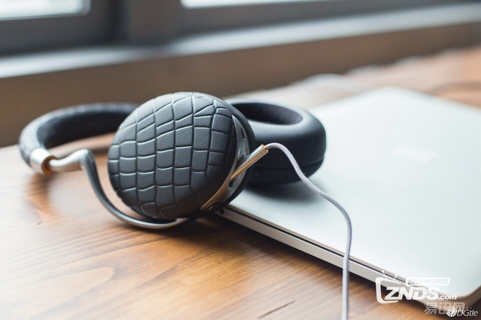智能耳机有多智能？ Parrot Zik 3.0无线智能耳机评测