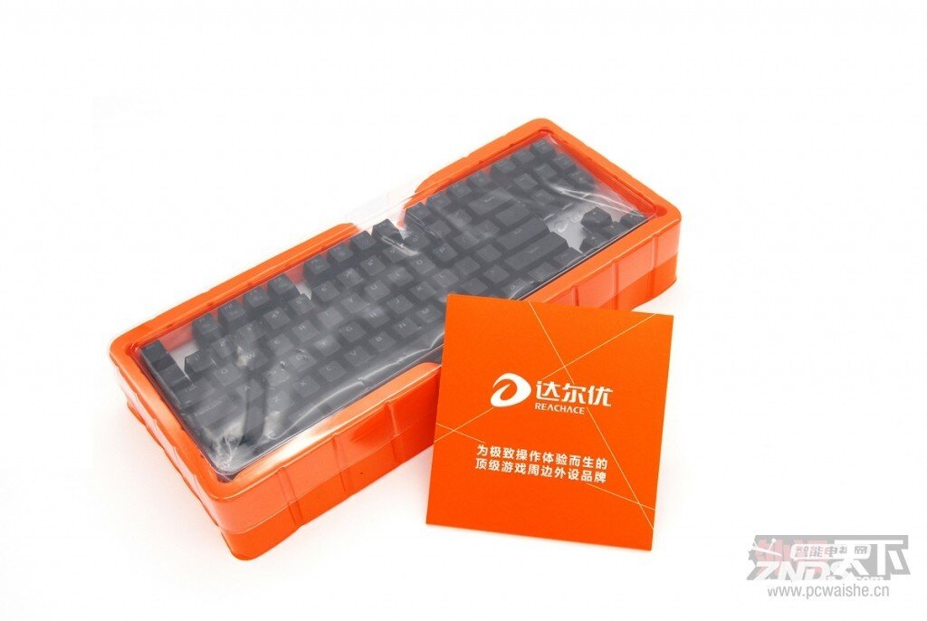 达尔优二代RGB机械键盘混光升级更炫酷
