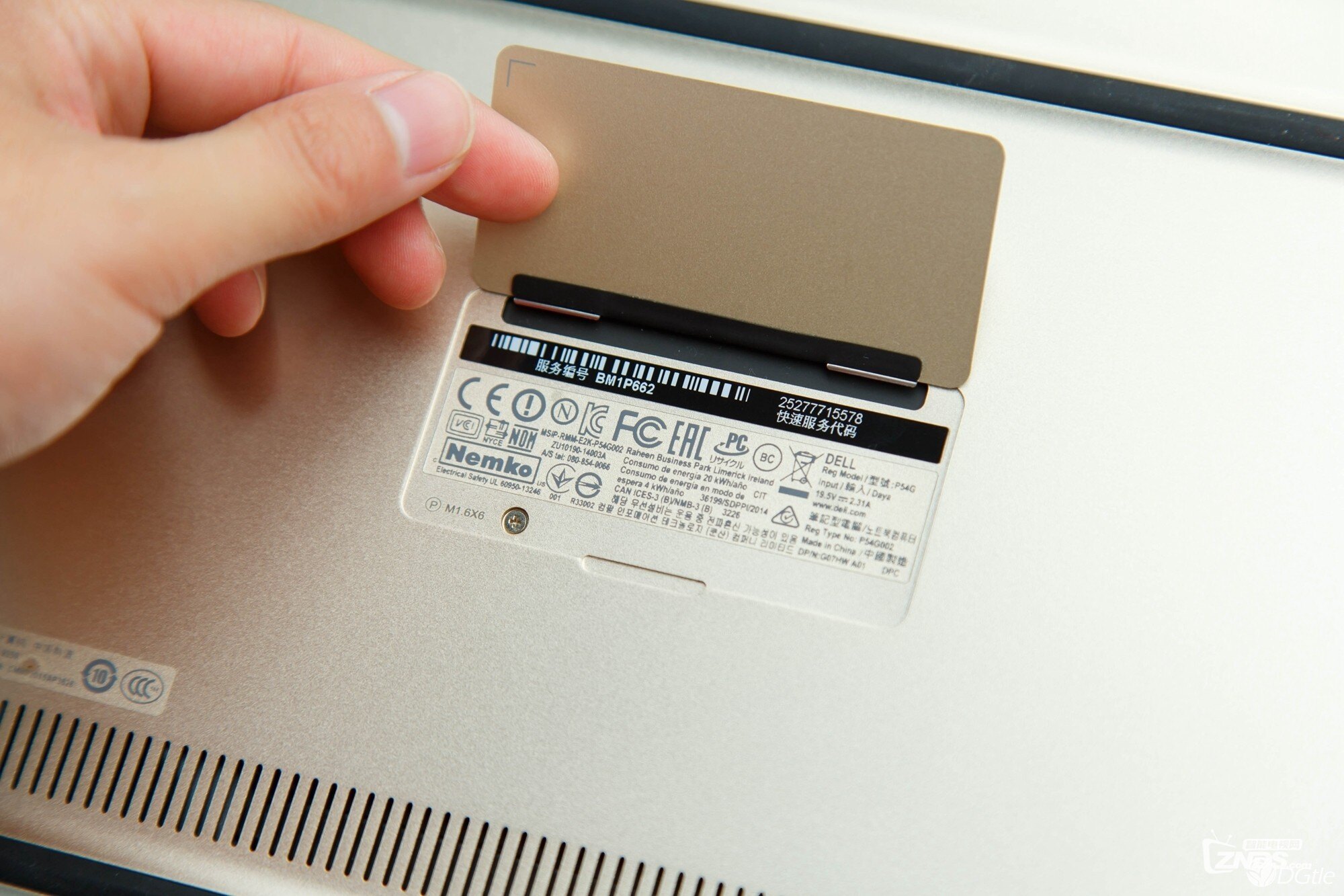 56c40a4fN0a5290e7.jpg