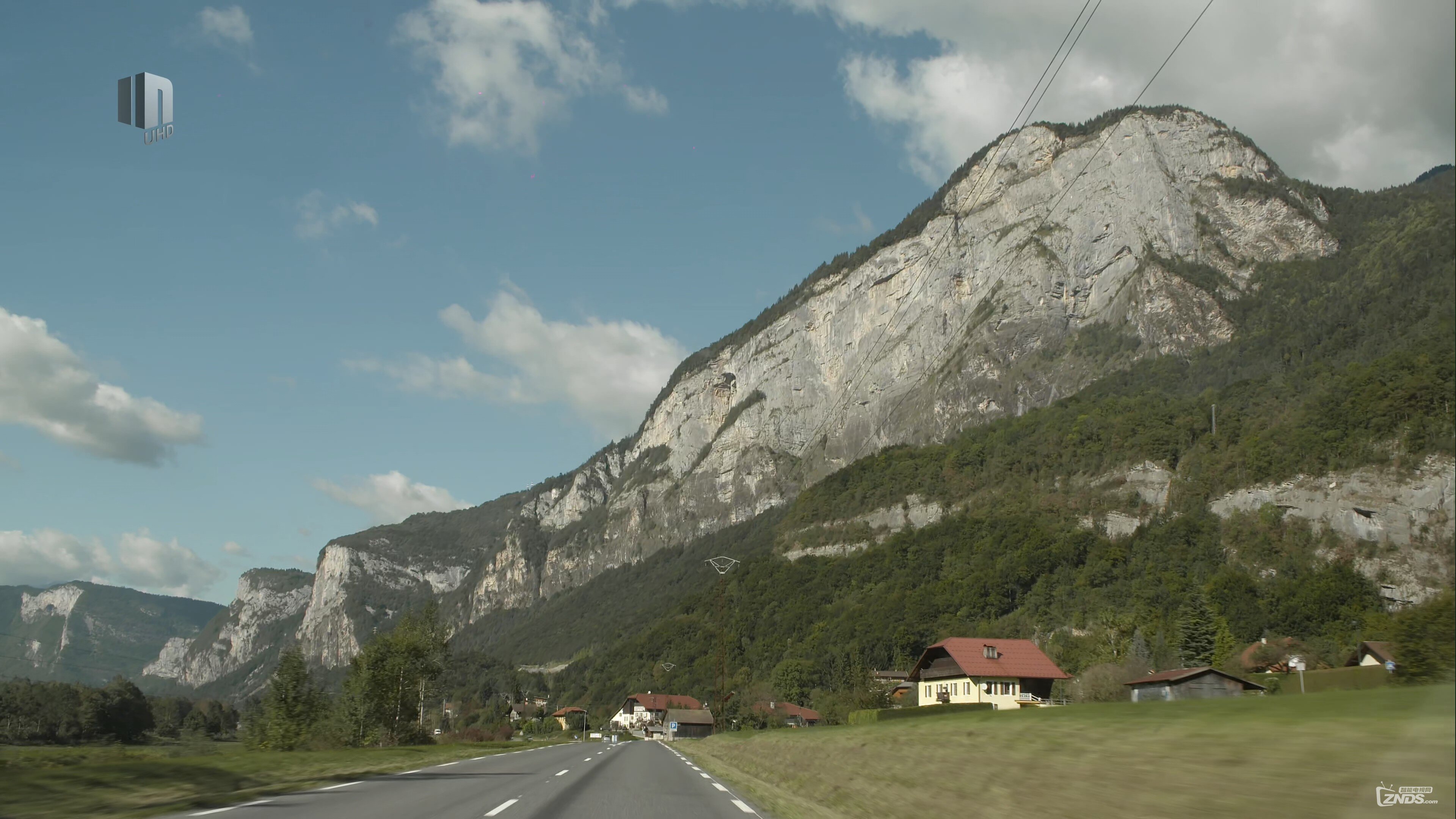 Power &amp; Air 2 HEVC_50fps_10bit.mkv_20160306_223712.750.jpg