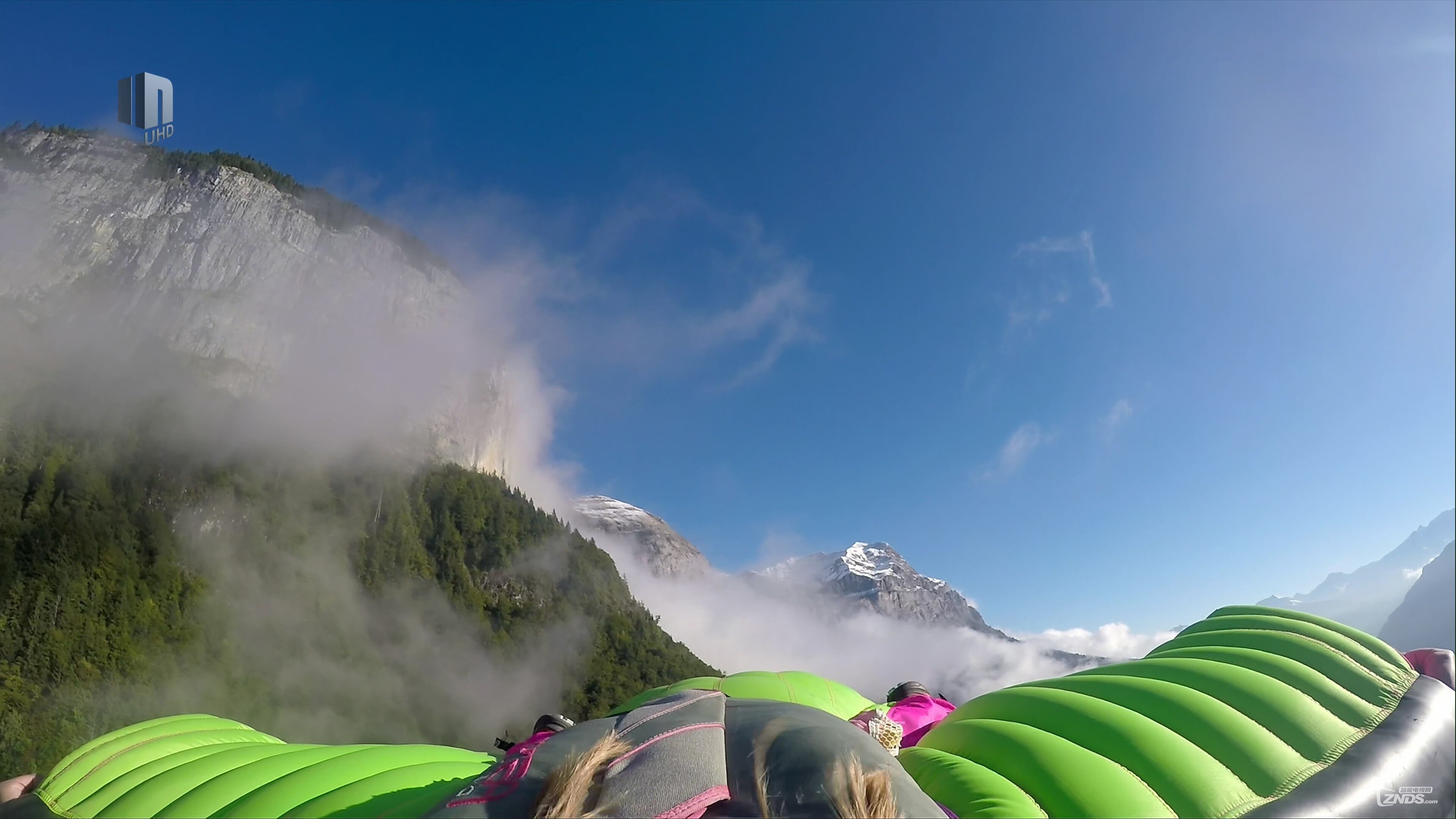 Power &amp; Air 2 HEVC_50fps_10bit.mkv_20160306_224845.593.jpg