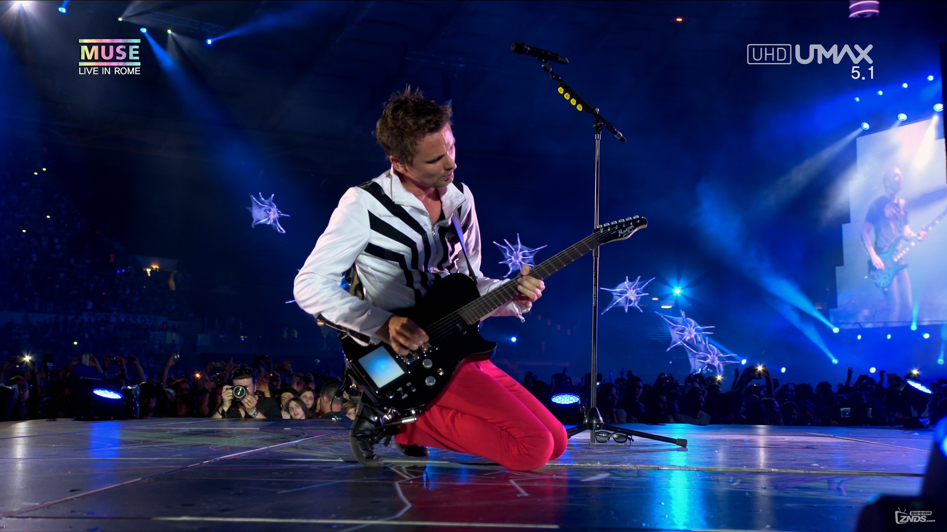 Muse.Live.At.Rome.Olympic.Stadium.2013.2160p.UHDTV.HEVC.mkv_20160312_231619.281.jpg