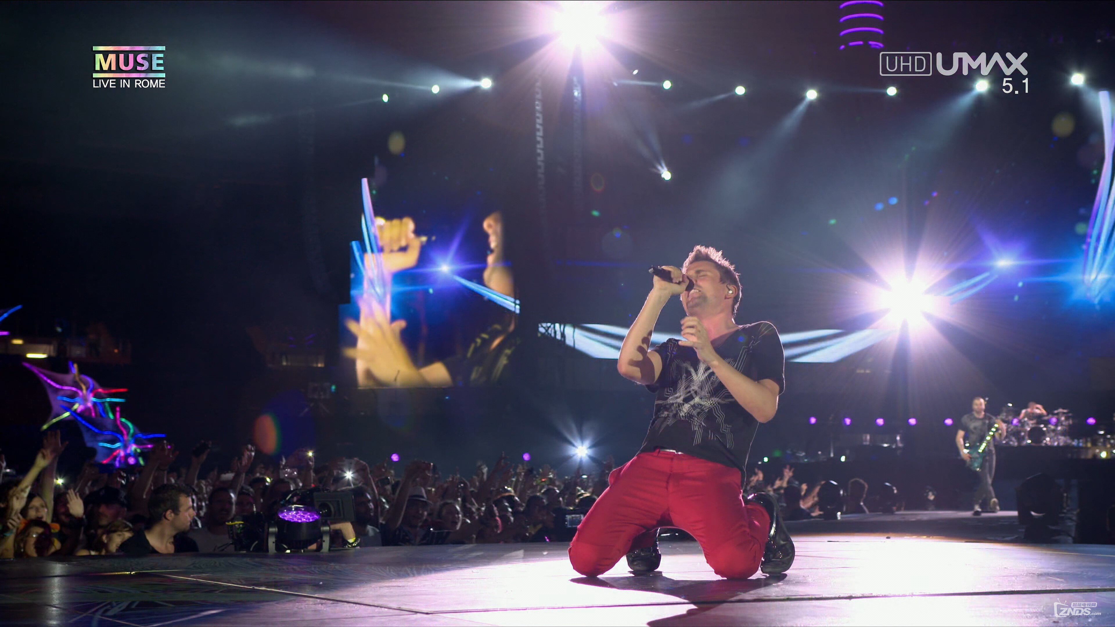 Muse.Live.At.Rome.Olympic.Stadium.2013.2160p.UHDTV.HEVC.mkv_20160312_235421.234.jpg
