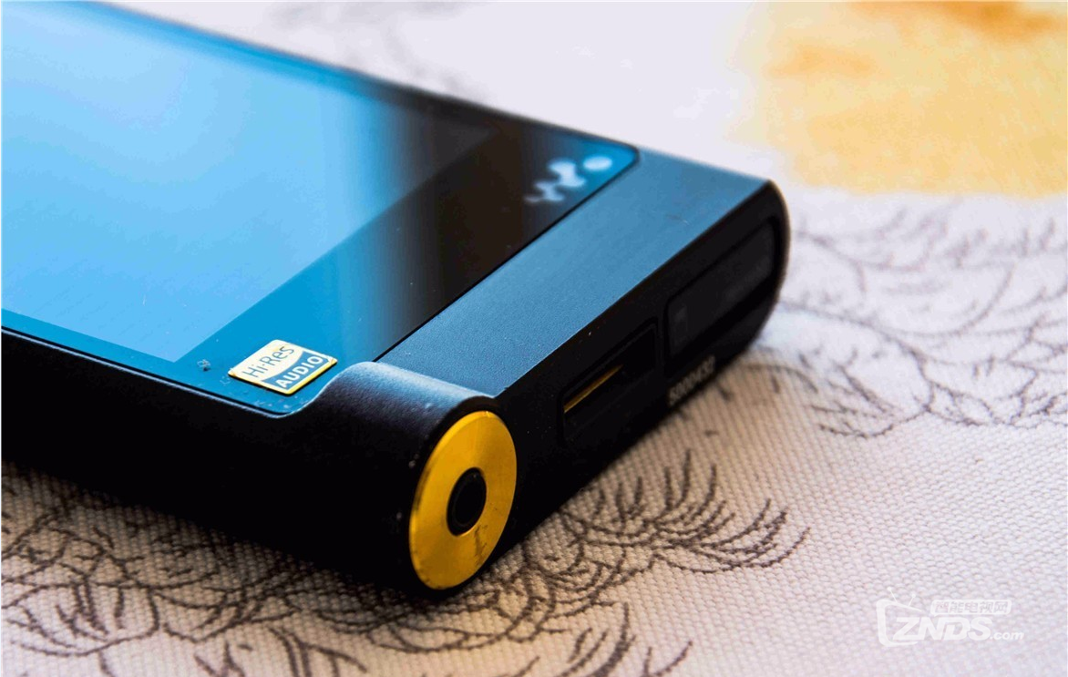 zx2采用了基于安卓4.