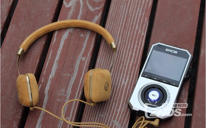 还是偏女声——铁三角ath-un1耳机试音评测_硬件测评心得_znds